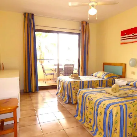 Lovely 1 Bedroom Apt In Castle Harbourc107 Apartment